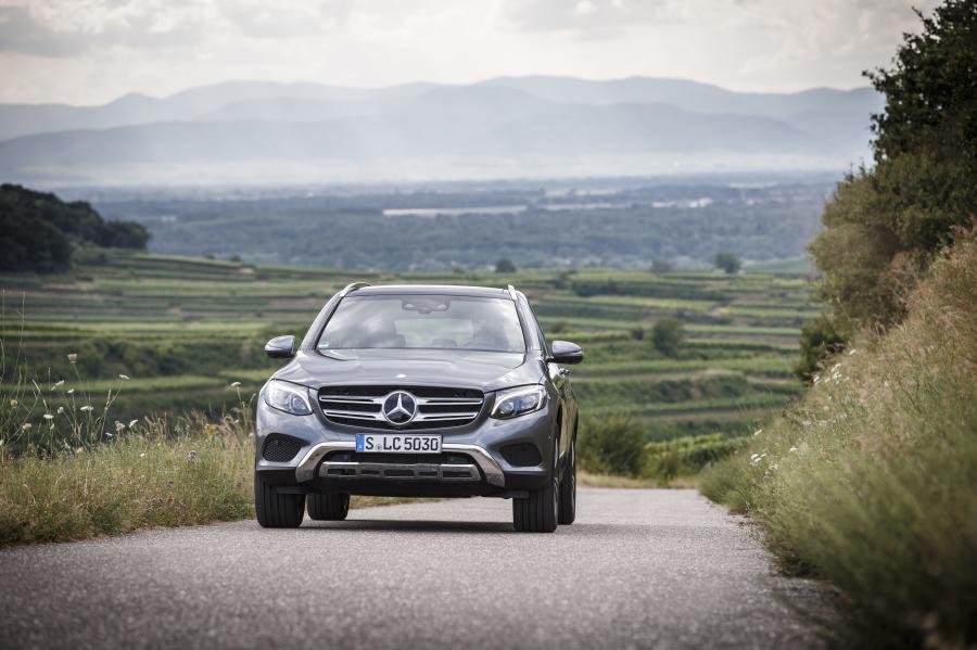  Mercedes-Benz GLC220 d 4Matic Off-Road 2015 года  (фото 21 из 24)